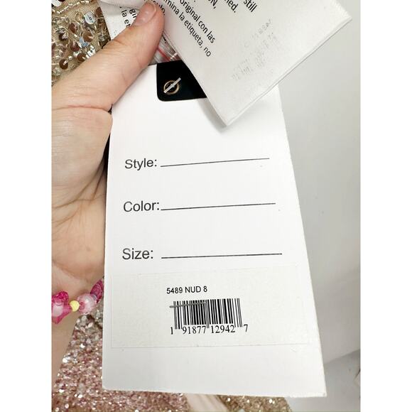 Mac Duggal 5489 Nude Cap Sleeve Sequined High Slit Gown Size 8 New - Picture 7 of 8